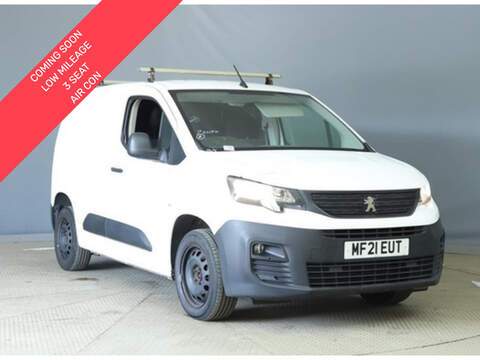 1.5 BlueHDi 1000 Professional 3 SEATS AIR CON SWB Van 5dr Diesel Manual SWB Euro 6 (100 bhp) 1.5 5dr Panel Van Manual Diesel