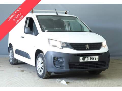 1.5 BlueHDi 1000 Professional 3 SEATS AIR CON SWB Van 5dr Diesel Manual SWB Euro 6 (100 bhp) 1.5 5dr Panel Van Manual Diesel