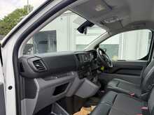 Vauxhall Vivaro Turbo D 2900 Sportive