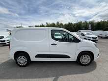 Vauxhall Combo 1.6 Turbo D 2300 Sportive SWB AIR CON Panel Van 4dr Diesel Manual L1 H1 Euro 6 (s/s) (100 ps)