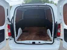 Vauxhall Combo 1.6 Turbo D 2300 Sportive SWB AIR CON Panel Van 4dr Diesel Manual L1 H1 Euro 6 (s/s) (100 ps)
