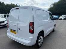 Vauxhall Combo 1.5 Turbo D 2300 Pro 3 SEATS SWB AIR CON R/CAMERA Van 5dr Diesel Manual L1 H1 Euro 6 (s/s) (100 ps)