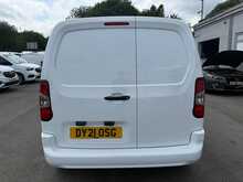 Vauxhall Combo 1.5 Turbo D 2300 Sportive 3 SEATS SWB AIR CON Van 4dr Diesel Manual L1 H1 Euro 6 (100 ps)