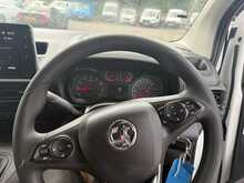 Vauxhall Combo 1.5 Turbo D 2300 Sportive 3 SEATS SWB AIR CON Van 4dr Diesel Manual L1 H1 Euro 6 (100 ps)