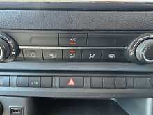 Peugeot Expert 1.5 BlueHDi 1000 Professional Compact CREW Van AIR CON 6dr Diesel Manual SWB Euro 6 (s/s) (100 bhp)