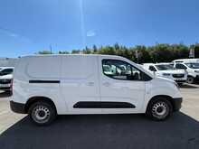 Vauxhall Combo 1.5 Turbo D 2300 Edition AUTO LWB AIR CON Van 4dr Diesel Auto L2 H1 Euro 6 (s/s) (130 ps)