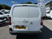 Vauxhall Combo 1.5 Turbo D 2300 Edition AUTO LWB AIR CON Van 4dr Diesel Auto L2 H1 Euro 6 (s/s) (130 ps)
