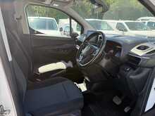 Vauxhall Combo 1.5 Turbo D 2300 Edition AUTO LWB AIR CON Van 4dr Diesel Auto L2 H1 Euro 6 (s/s) (130 ps)