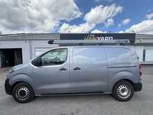 Vauxhall Vivaro 1.5 Turbo D 2700 Dynamic SWB AIR CON TWIN SIDE DOORS Van 6dr Diesel Manual L1 H1