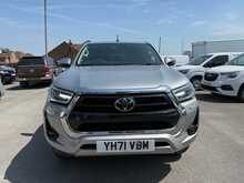 Toyota Hilux 2.8 D-4D Invincible Pickup TRUCKMAN TOP Double Cab 4dr Diesel Auto 4WD Euro 6 (s/s) (204 ps)
