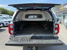 Toyota Hilux 2.8 D-4D Invincible Pickup TRUCKMAN TOP Double Cab 4dr Diesel Auto 4WD Euro 6 (s/s) (204 ps)