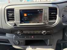 Peugeot Expert 2.0 BlueHDi 1400 Professional LWB AIR CON Premium + Long Panel Van 6dr Diesel Manual LWB (145 ps)