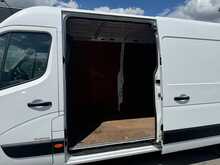 Renault Master 2.3 dCi 35 Business LWB MEDIUM ROOF Van 5dr Diesel Manual FWD LWB Medium Roof Euro 6 (130 ps)