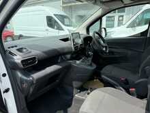 Vauxhall Combo 1.6 Turbo D 2300 Sportive SWB AIR CON Panel Van 4dr Diesel Manual L1 H1 Euro 6 (s/s) (100 ps)