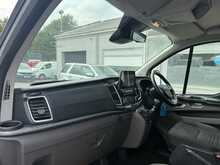 Ford Transit Custom 2.0 300 EcoBlue Limited Crew Van LWB Double Cab 5dr Diesel Manual L2 H1 Euro 6 (s/s) (130 ps)