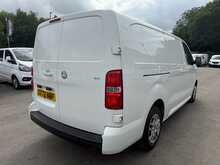 Vauxhall Vivaro 1.5 Turbo D 2900 Sportive LWB AIR CON TWIN SIDE DOORS Van 5dr Diesel Manual L2 H1 (100 ps)