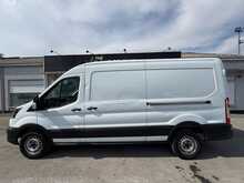 Ford Transit 2.0 350 EcoBlue Leader LWB MEIDUM ROOF AIR CON Manual RWD L3 H2 Euro 6 (s/s) (130 ps)