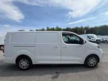 Vauxhall Vivaro 2.0 Turbo D 3100 Sportive LWB AUTO AIR CON SAT NAV 5dr Diesel Auto L2 H1 Euro 6 (s/s) (120 ps)