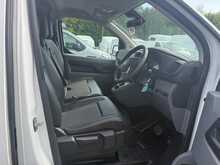 Vauxhall Vivaro 2.0 Turbo D 3100 Sportive LWB AUTO AIR CON SAT NAV 5dr Diesel Auto L2 H1 Euro 6 (s/s) (120 ps)