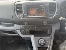 Vauxhall Vivaro 2.0 Turbo D 3100 Sportive LWB AUTO AIR CON SAT NAV 5dr Diesel Auto L2 H1 Euro 6 (s/s) (120 ps)