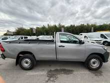 Toyota Hilux 2.4 D-4D Active Narrow Body AIR CON Pickup 2dr Diesel Manual 4WD Euro 6 (150 ps)