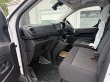 Peugeot Expert 2.0 BlueHDi 1400 Professional Premium + Long AIR CON 6dr Diesel Manual LWB Euro 6 (145 ps)