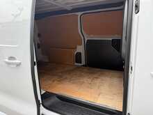 Vauxhall Vivaro 1.5 Turbo D 2900 Pro LWB AIR CON Van 6dr Diesel Manual L2 H1 Euro 6 (s/s) (100 ps)