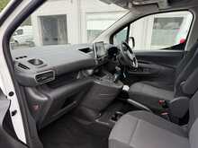 Vauxhall Combo 1.6 Turbo D 2300 Sportive SWB AIR CON Van 4dr Diesel Manual L1 H1 Euro 6 (s/s) (100 ps)