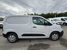 Peugeot Partner 1.5 BlueHDi 1000 Professional Premium + SWB AIR CON Van 5dr Diesel Manual SWB Euro 6 (s/s) (100 bhp)