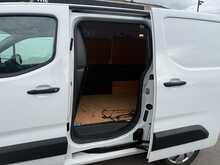 Peugeot Partner 1.5 BlueHDi 1000 Professional Premium + SWB AIR CON Van 5dr Diesel Manual SWB Euro 6 (s/s) (100 bhp)