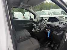 Peugeot Partner 1.5 BlueHDi 1000 Professional Premium + SWB AIR CON Van 5dr Diesel Manual SWB Euro 6 (s/s) (100 bhp)