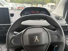 Peugeot Partner 1.5 BlueHDi 1000 Professional Premium + SWB AIR CON Van 5dr Diesel Manual SWB Euro 6 (s/s) (100 bhp)