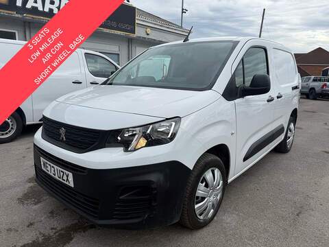 1.5 BlueHDi 1000 Professional Premium + SWB AIR CON Van 5dr Diesel Manual SWB Euro 6 (s/s) (100 bhp) 1.5 5dr Panel Van Manual Diesel