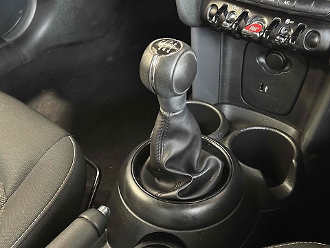 Cooper Convertible 1.5 Manual Petrol