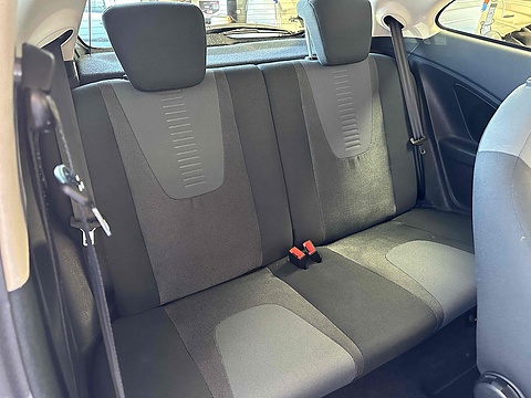 1.2 Zetec Hatchback 3dr Petrol Manual Euro 5 (s/s) (69 ps)