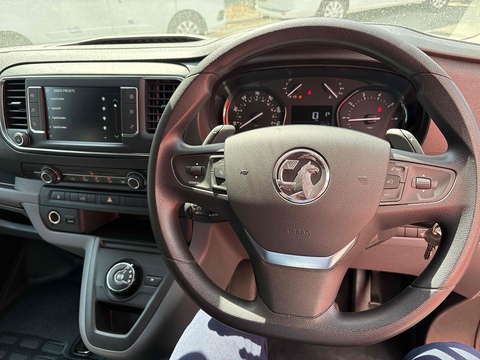 2.0 Turbo D 3100 Sportive Panel Van 5dr Diesel Auto L2 H1 Euro 6 (s/s) (120 ps)