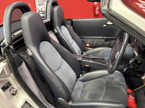 2.7 987 Convertible 2dr Petrol Manual (222 g/km, 245 bhp)