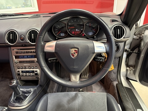 2.7 987 Convertible 2dr Petrol Manual (222 g/km, 245 bhp)