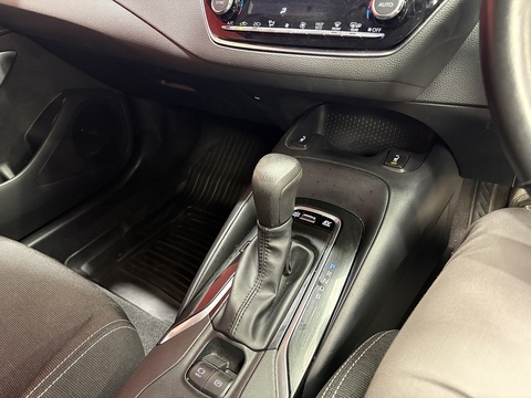 1.8 VVT-h Car Derived Van 5dr Petrol Hybrid CVT Euro 6 (s/s) (140 ps)