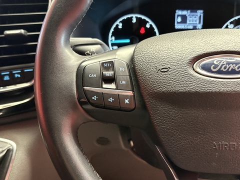 2.0 300 EcoBlue Limited Crew Van Double Cab 5dr Diesel Manual L2 H1 Euro 6 (s/s) (130 ps)