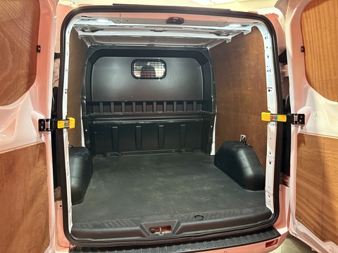 2.0 300 EcoBlue Limited Crew Van Double Cab 5dr Diesel Manual L2 H1 Euro 6 (s/s) (130 ps)