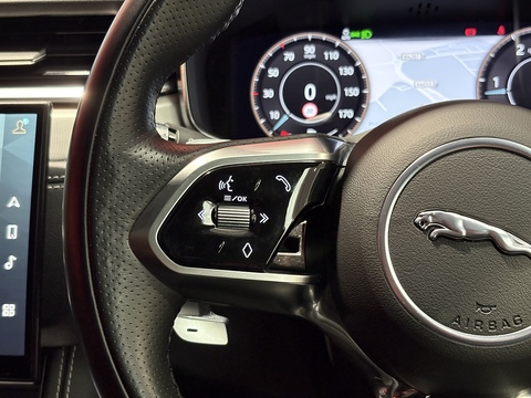 2.0 D200 MHEV R-Dynamic S SUV 5dr Diesel Auto AWD Euro 6 (s/s) (204 ps)