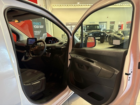 1.5 BlueHDi 1000 Professional Standard Panel Van 5dr Diesel Manual SWB Euro 6 (s/s) (100 bhp)