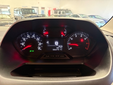 1.5 BlueHDi 1000 Professional Standard Panel Van 5dr Diesel Manual SWB Euro 6 (s/s) (100 bhp)