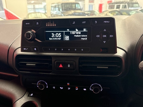 1.5 Turbo D 2300 Sportive Panel Van 4dr Diesel Manual L2 H1 Euro 6 (s/s) (100 ps)