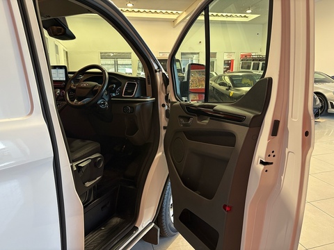 2.0 300 EcoBlue Limited Panel Van 5dr Diesel Auto L1 H1 Euro 6 (s/s) (130 ps)