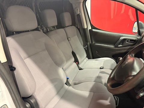 1.6 BlueHDi 651 Professional Panel Van 5dr Diesel Manual L1 (112 g/km, 73.97 bhp)