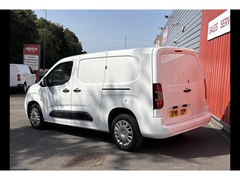 1.5 Turbo D 2300 Pro Panel Van 6dr Diesel Manual L2 H1 Euro 6 (s/s) (100 ps)