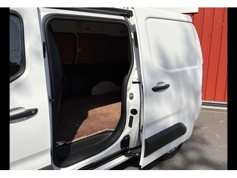 1.5 Turbo D 2300 Pro Panel Van 6dr Diesel Manual L2 H1 Euro 6 (s/s) (100 ps)
