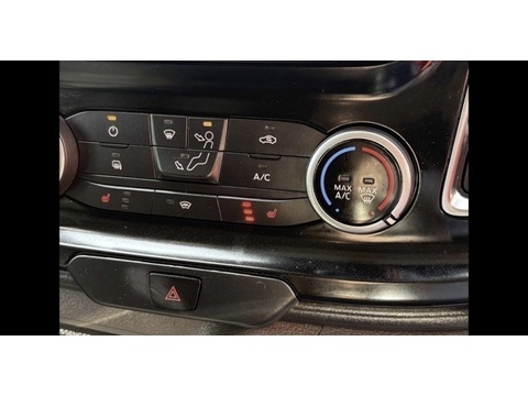 300 EcoBlue Limited Panel Van 2.0 Manual Diesel